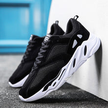 Load image into Gallery viewer, Men walking shoe